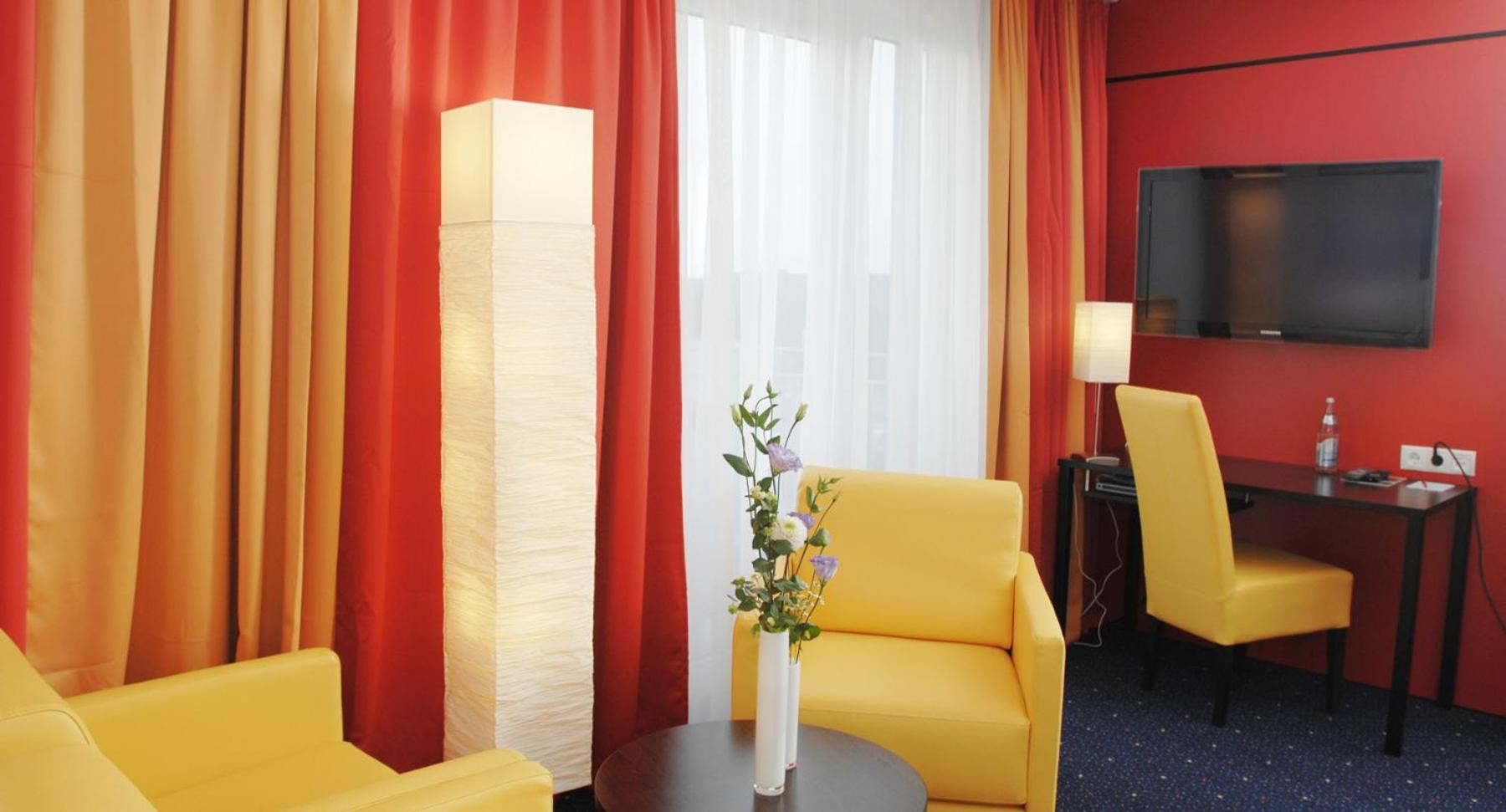 Stay2Munich Hotel & Serviced Apartments Brunnthal Dış mekan fotoğraf