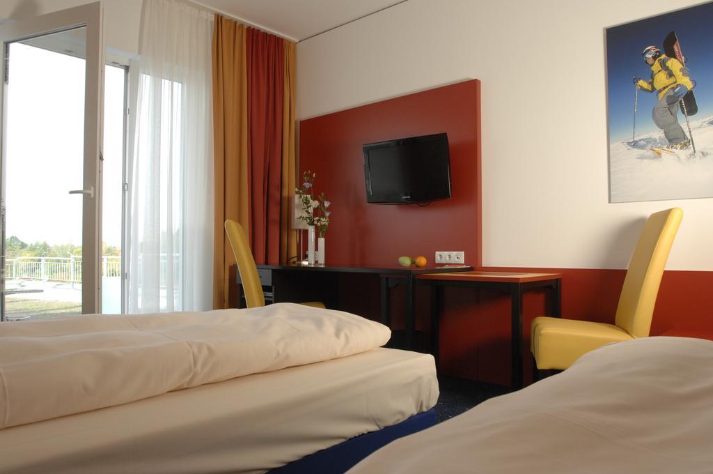 Stay2Munich Hotel & Serviced Apartments Brunnthal Dış mekan fotoğraf